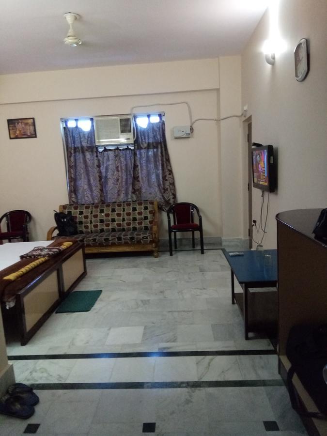 Hotel Ridhi N Sidhi Bettiah Buitenkant foto